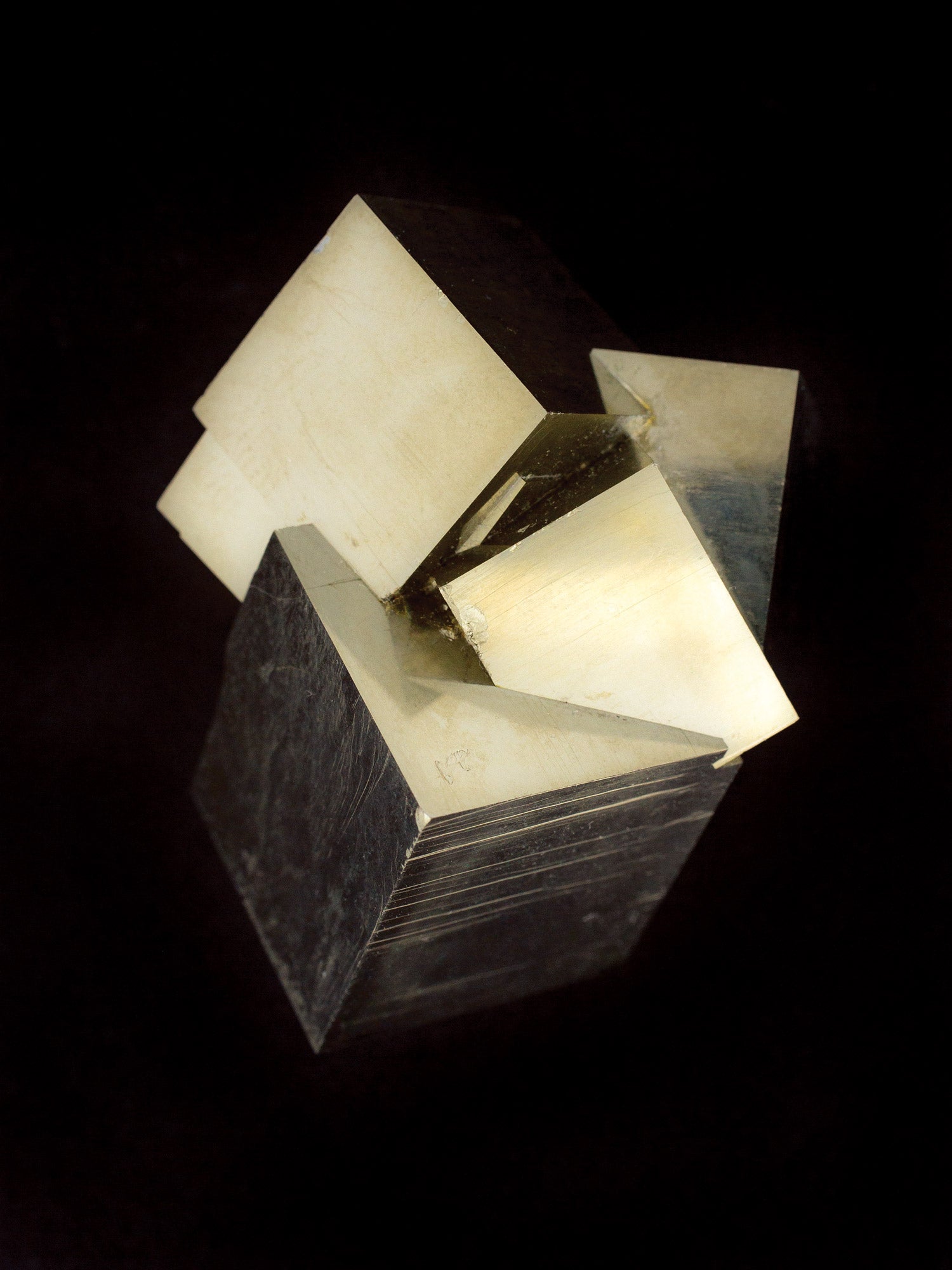 Pyrite Dark (1)